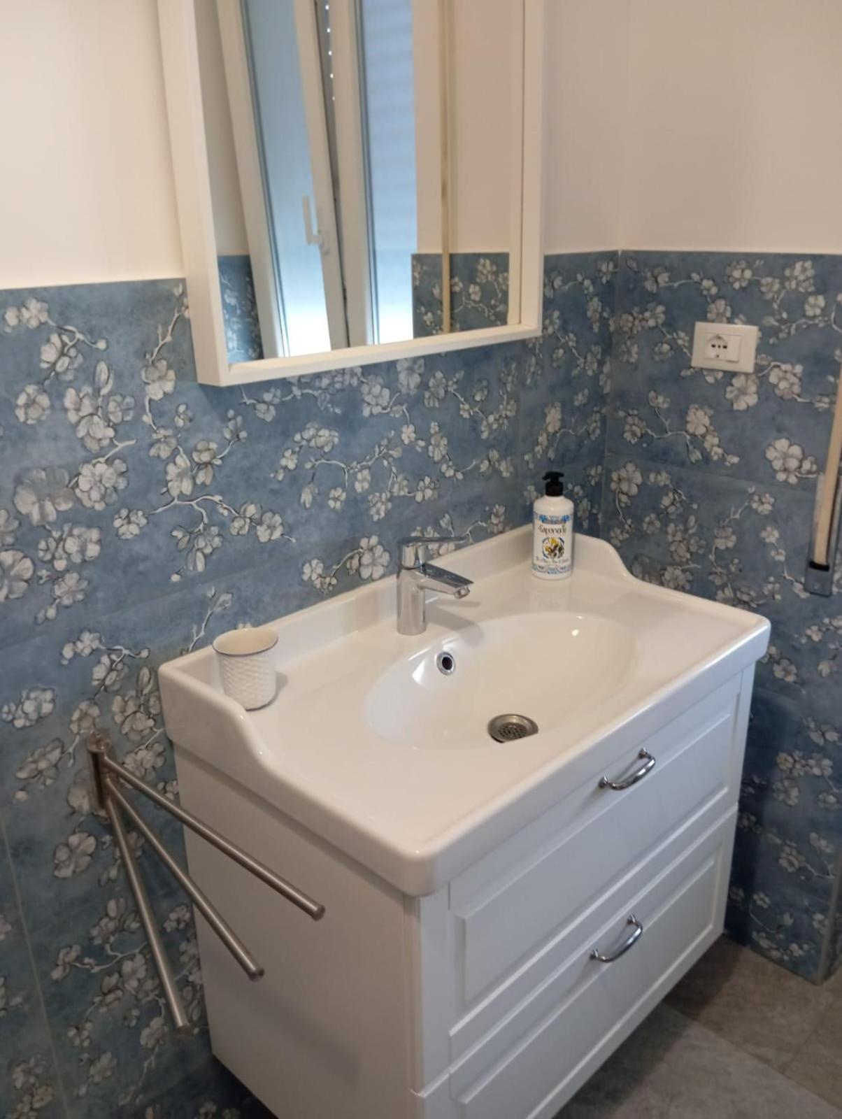 Casalucina Apartment Рим Екстериор снимка